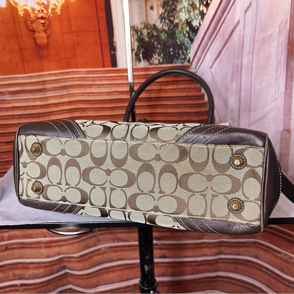 Coach Hamptons Signature Carryall Satchel tan signature canvas leather trim - Picture 8 of 13